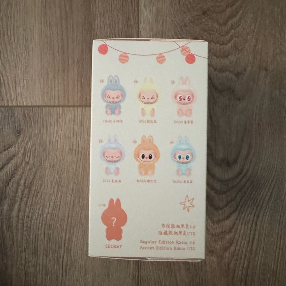 Purple Zizi Labubu Keychain - Picture 6 of 11